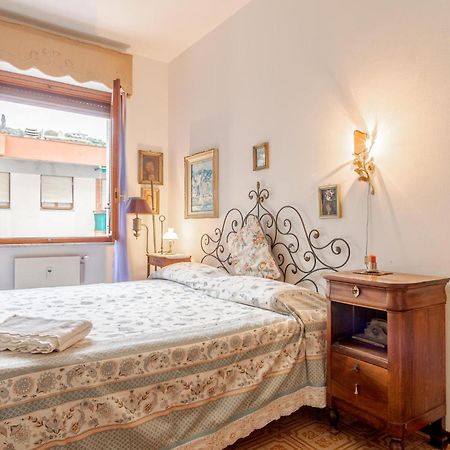 1 Bedroom Lovely Apartment In Rapallo Exteriör bild