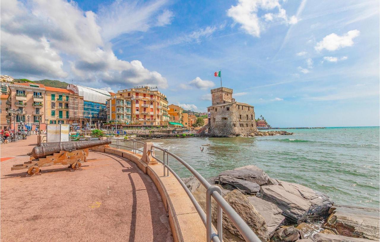1 Bedroom Lovely Apartment In Rapallo Exteriör bild