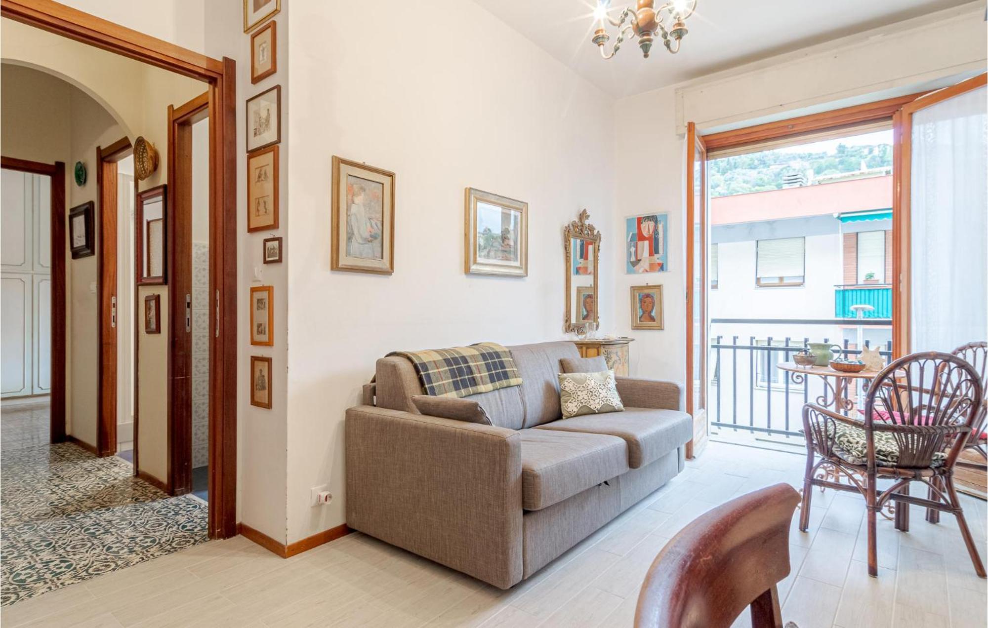 1 Bedroom Lovely Apartment In Rapallo Exteriör bild